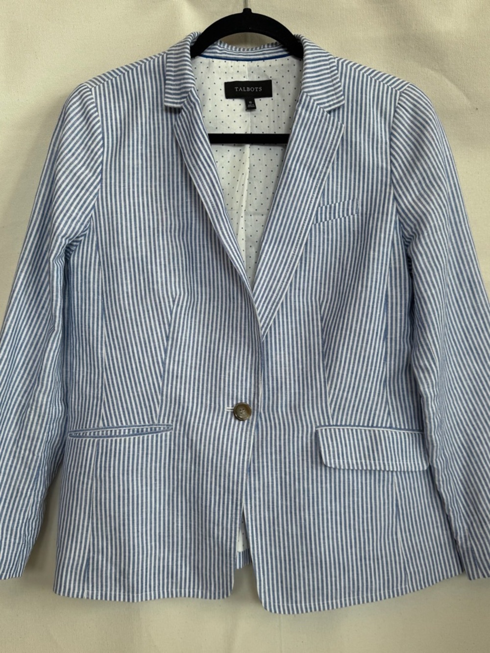 Talbots Blue & White Striped Seersucker Blazer, perfect for hot days!